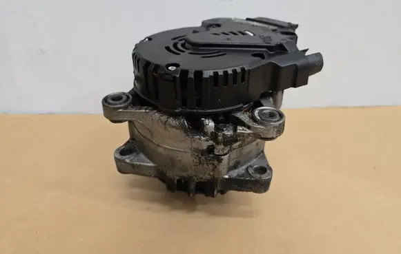 Citroen C4 Grand Picasso Generator/alternator 9815455980