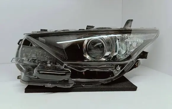 Toyota Auris E180 Headlight/headlamp 8115002K30 L1977 90070908
