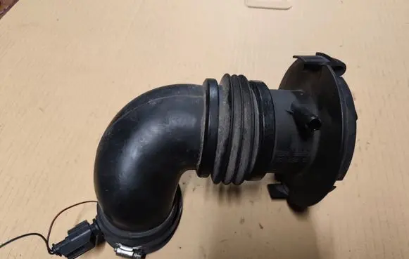 Chrysler Sebring (ST-22 - JR) Air intake hose/pipe 