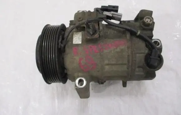 Nissan X-Trail T32 Air conditioning (A/C) compressor (pump) 926004CAIA