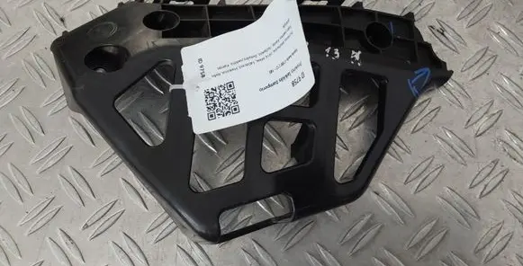 Toyota Auris E180 Front bumper mounting bracket 5253602040