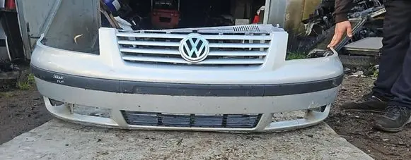 Volkswagen Sharan Front bumper