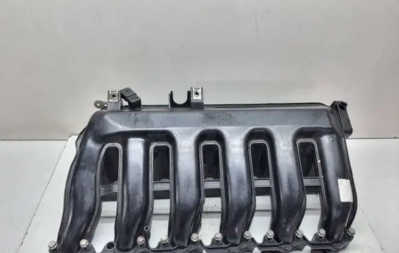 BMW 5 E60 E61 Intake manifold 7790700