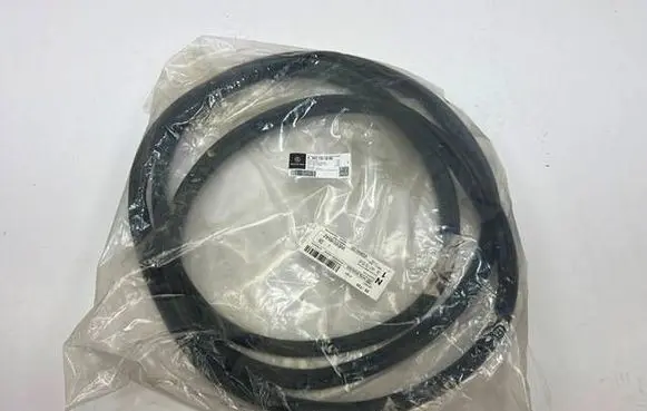 Mercedes-Benz Vito Viano W447 Sliding door rubber seal A4477311000
