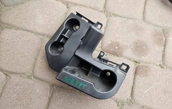 Opel Mokka B Rear bumper mounting bracket 9835230480