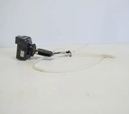 Volkswagen Touareg I Ignition lock 3D0905865E