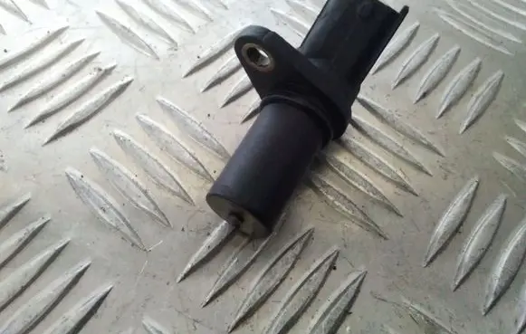 Opel Corsa D Crankshaft position sensor