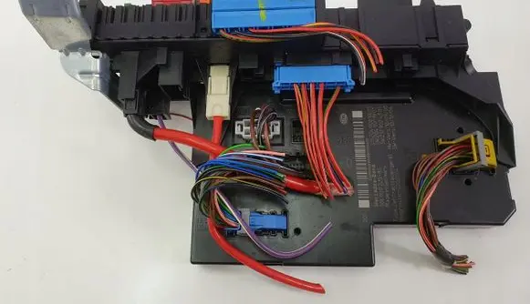 Mercedes-Benz C W204 Fuse module 2049005601