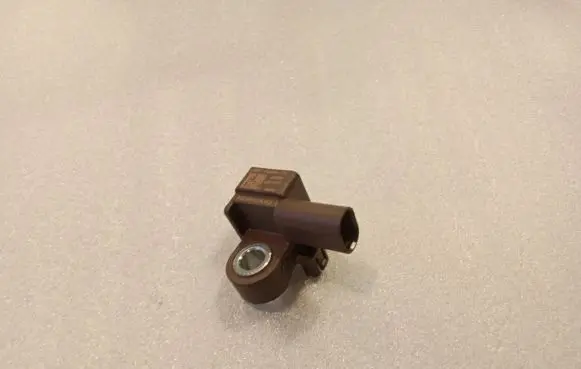 Land Rover Defender Airbag deployment crash/impact sensor L8B2148006EA L8B2148006