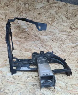 Mercedes-Benz E W211 Headlight/headlamp mounting bracket A2048173420