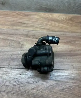 Volkswagen Sharan Power steering pump 7M0145157
