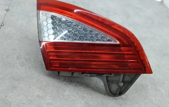 Ford Mondeo MK IV Tailgate rear/tail lights 7S71-13A603-A
