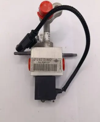 Mercedes-Benz E W212 Other air conditioning (A/C) parts 2128300384 329103