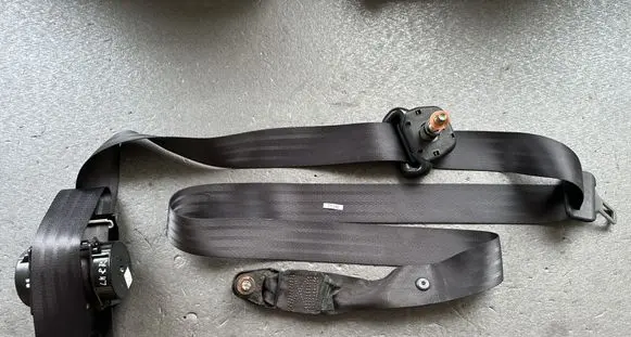 Hyundai Terracan Rear seatbelt 89830H1001LK