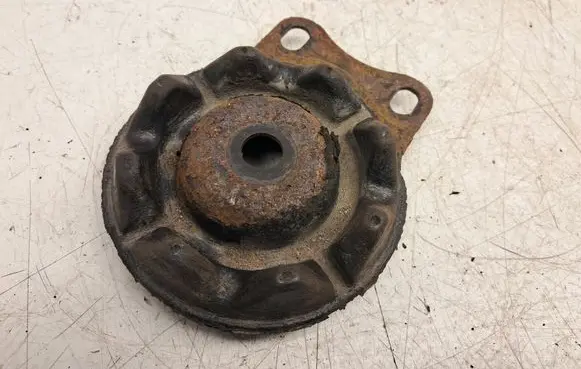 Mazda MX-5 NB Miata Rear differential mounting bracket 