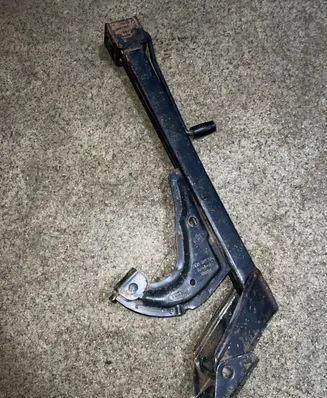 BMW 5 E34 Lift Jack 71121092414