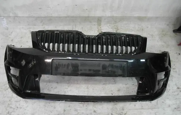 Skoda Octavia Mk3 (5E) Front bumper 5E0807221F