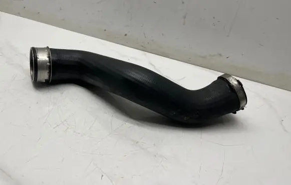 Audi A4 S4 B7 8E 8H Intercooler hose/pipe 8E0145737F EQ0112511