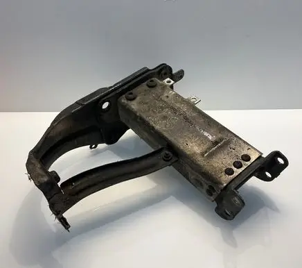 Mercedes-Benz E W211 Radiator support slam panel bracket 