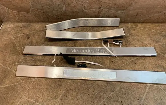 Mercedes-Benz CLS C218 X218 Side skirt rear trim A2126801835
