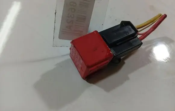 Renault Scenic II - Grand scenic II Other relay 8200253922