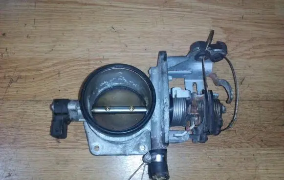 BMW 7 E38 Throttle valve 1433385
