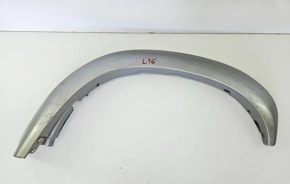 Mitsubishi L200 Rear arch trim MR109306K70T MR109306