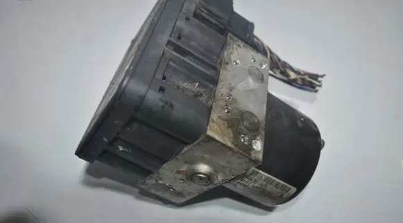 Ford Focus ABS Pump 8M512B377AA