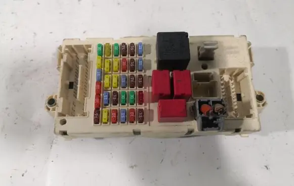 Alfa Romeo Brera Fuse module 60686059 60694593