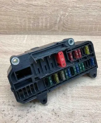 BMW 7 E65 E66 Fuse module 6900583 10688710