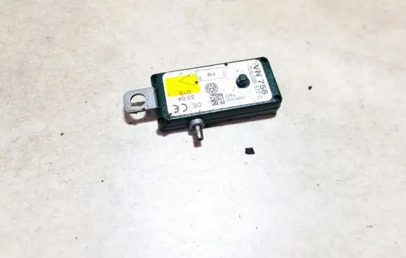 Antenna control unit