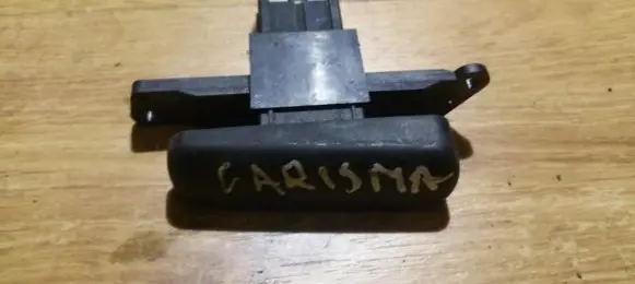 Mitsubishi Carisma Hazard light switch mr114083