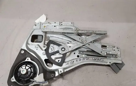 KIA Sportage Front door window regulator with motor 824700Z000
