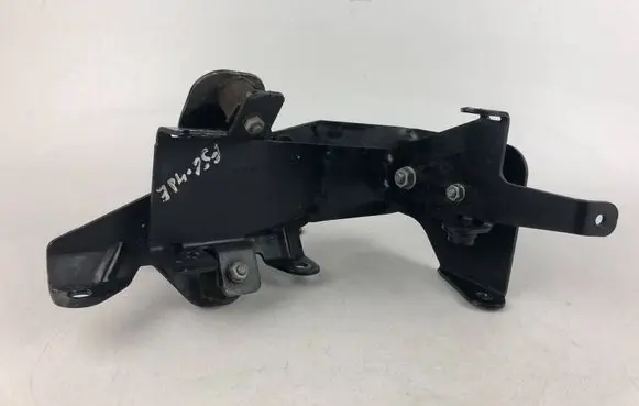 Mini One - Cooper F56 F55 A/C compressor mount bracket 6998123