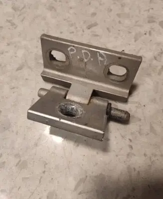 Volvo S80 Front door lower hinge 