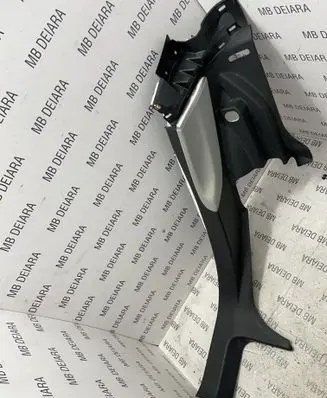 Tesla Model S (C) pillar trim A089335