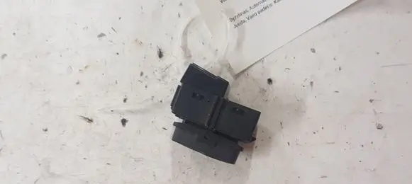 Volvo V60 Central locking switch button 31318989 10W325