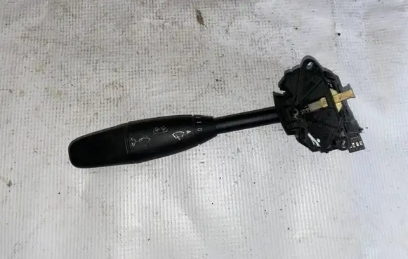 Mercedes-Benz E W211 Indicator stalk a1715402245 1715402245