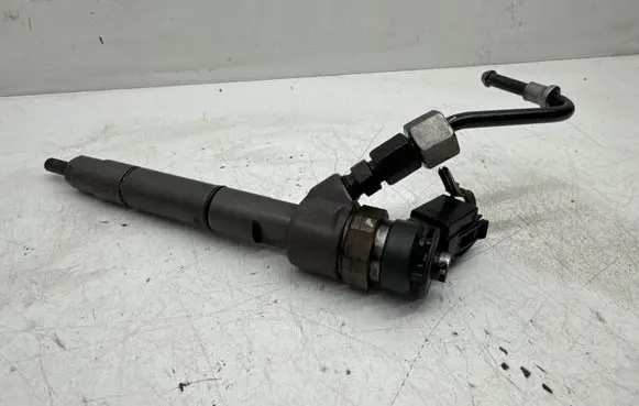 Mercedes-Benz B W245 Fuel injector A6400700787 0445110167
