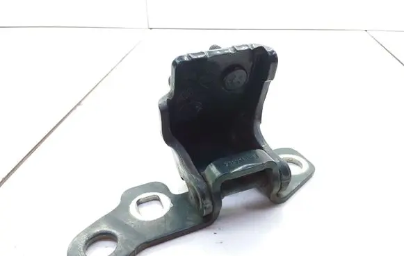 Renault Modus Rear door upper hinge 213718H