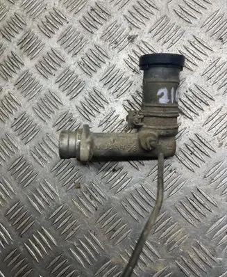 Nissan Patrol Y60 Clutch master cylinder 
