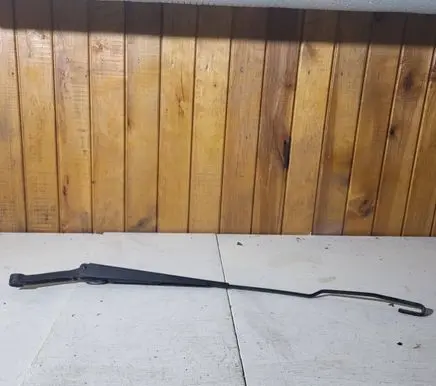 Volvo S60 Front wiper blade arm 182350