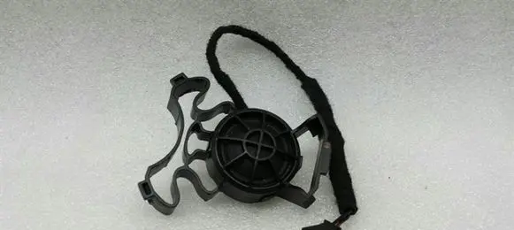 Mercedes-Benz CL C216 Panel speaker A2218208202
