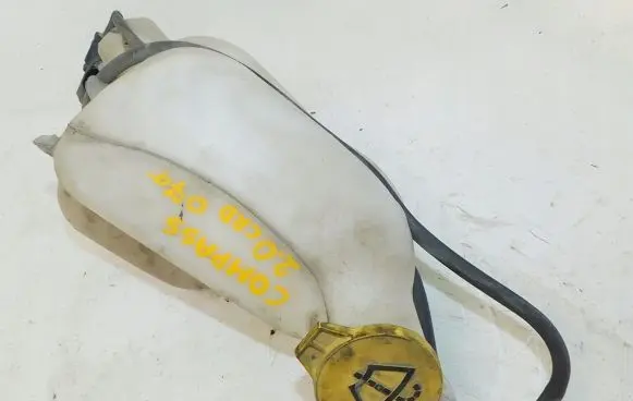 Jeep Compass Windshield washer fluid reservoir/tank