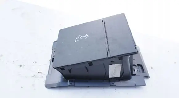 Volkswagen Eos Glove box 1Q0885209