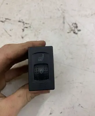 Volkswagen PASSAT B5.5 Seat heating switch 3B0963564C
