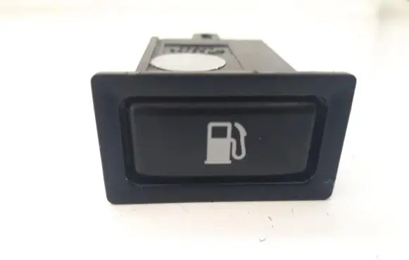 Toyota Avensis T250 Fuel tank opening switch 