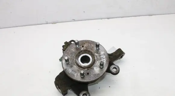 Honda CR-V Front wheel hub