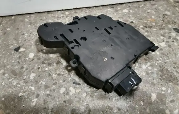 Lexus ES 250 - 300 - 330 Air flap motor/actuator 0638009004