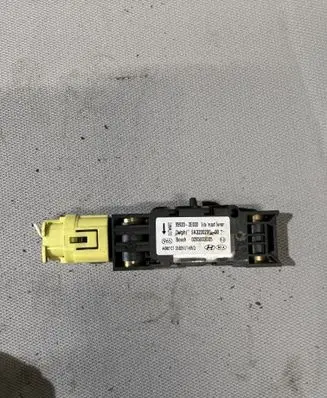 Hyundai Tucson JM Airbag deployment crash/impact sensor 959202E000 0285003035